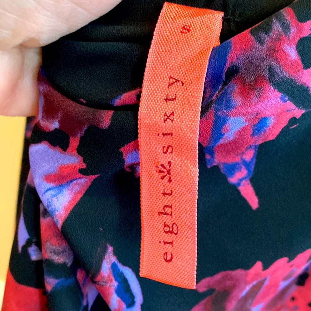 NWOT beautiful eight & sixty lined watercolor floral top. - Picture 5 of 7